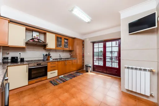 Magnifica moradia V4 na Graja em Vialonga