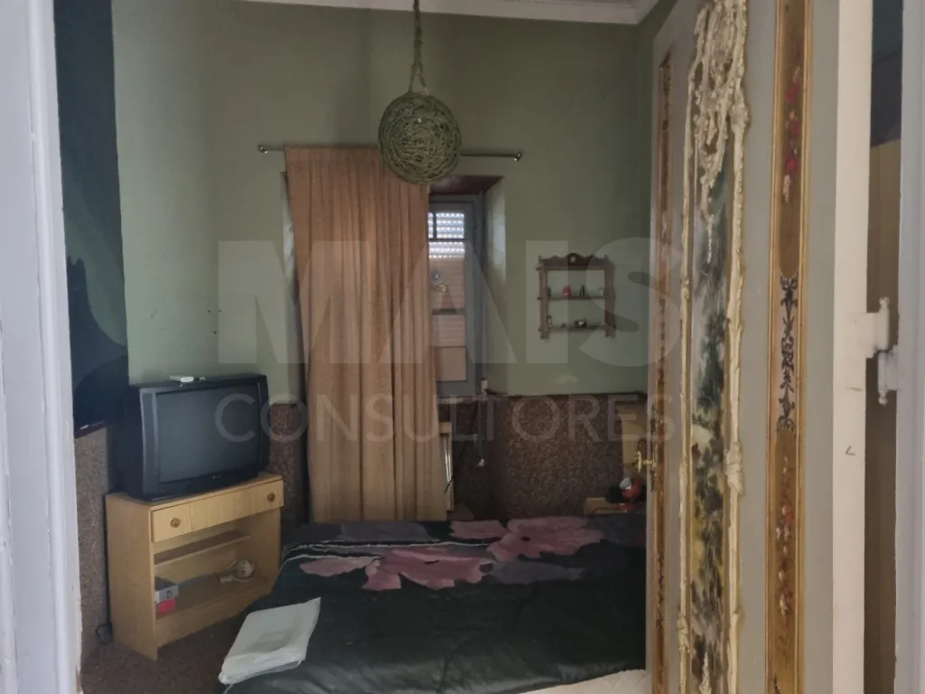 Moradia T4 com piscina, no centro da  Concavada em Abrantes