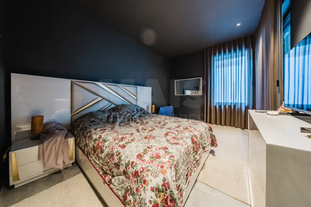 Prestigious 2 bedroom apartment with private pool and Jacuzzi