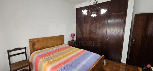 Moradia Térrea V3 com terreno urbano de 3780m2 no Alentejo