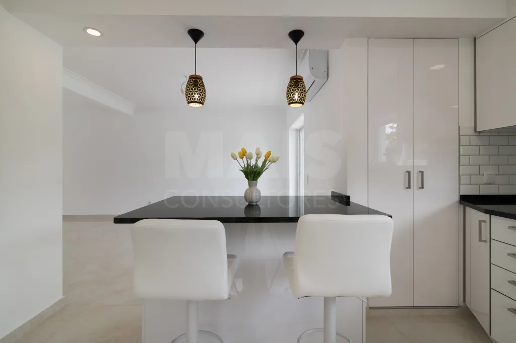 Moradia Isolada T4 Renovada — Abuxarda / Alvide, Cascais