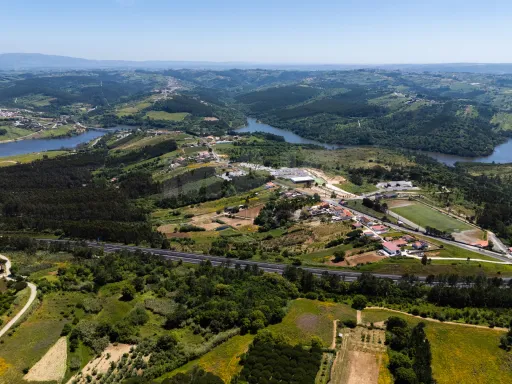 Terreno nas Gaeiras com 7.788m2