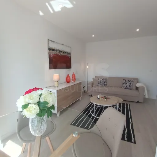 Apartamento T3 Lisboa Benfica com Varanda