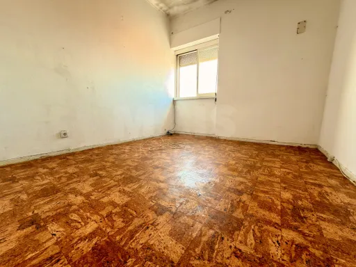 Apartamento T2 localizado em Peniche