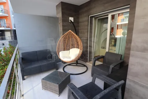 T3 150m2 na Quinta das Oliveiras com varanda de 60m2