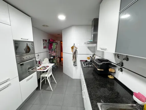 Apartamento T2 c/ parqueamento e arrecadação - São Julião do Tojal