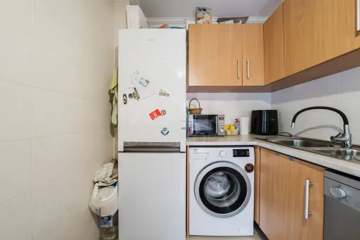 Apartamento T2 no Centro com Garagem e Estacionamento