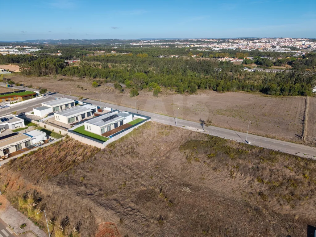 Lote para construção com projeto aprovado | Quinta do Negrelho