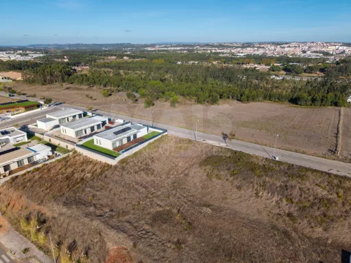 Lote para construção com projeto aprovado | Quinta do Negrelho