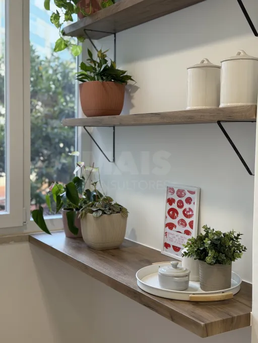 Oportunidade Única — T2 Renovado na Praça São João Batista