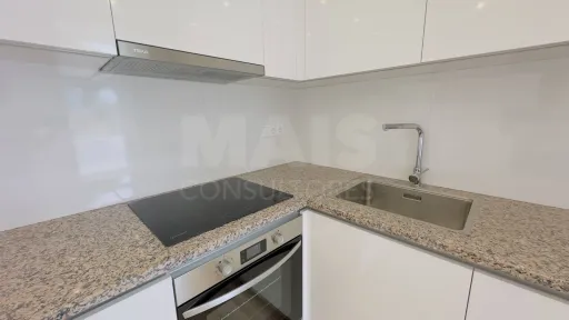 Apartamento T1 Totalmente Remodelado  | Centro da Lourinhã