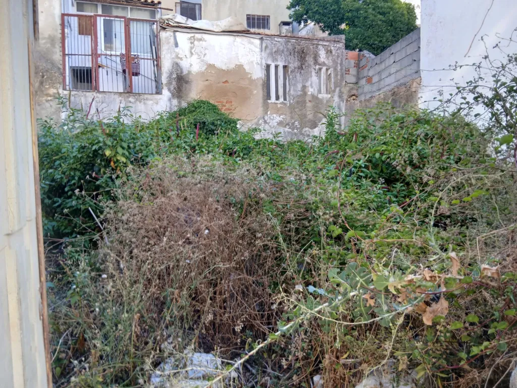 Moradia em Ruína com Excelente Potencial de Reconstrução em Vila Franca de Xira