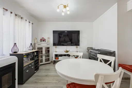 Moradia T2 com quintal em Peniche