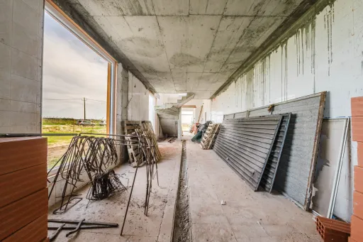 Unidade com Licença Industrial + Projeto Prévio para Hospedagem | 5.390 m² | Ferrel