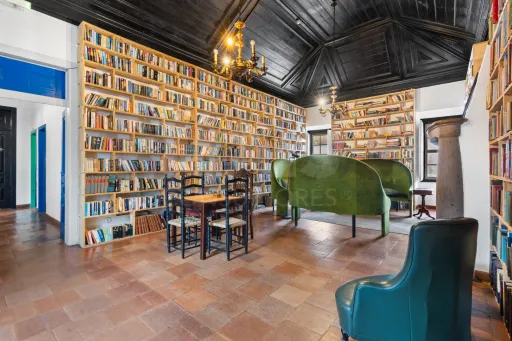 Antigo Convento com 26 quartos em Óbidos