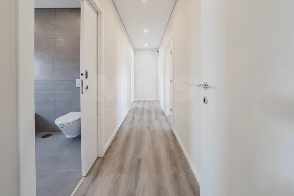 Moradia T3 Moderna, Térrea com Espaço Exterior | Olho Marinho, Óbidos