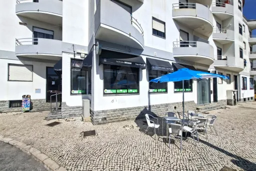 Trespasse de Espaço Comercial/ Pastelaria em Peniche