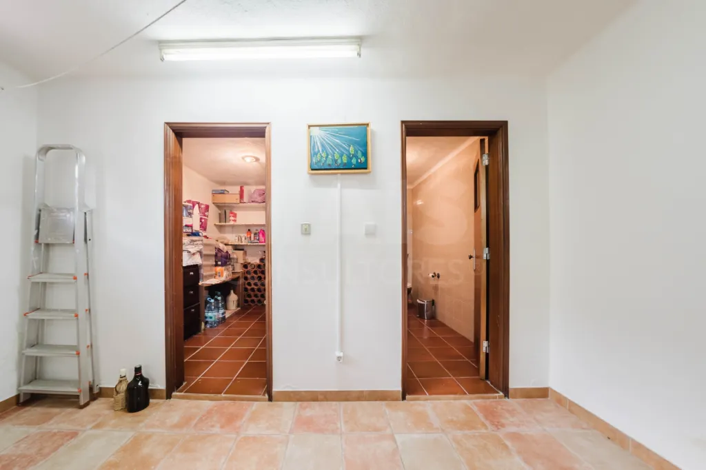 Moradia Isolada T7 no Bombarral | Espaço, Tranquilidade e Proximidade do Centro 🏡