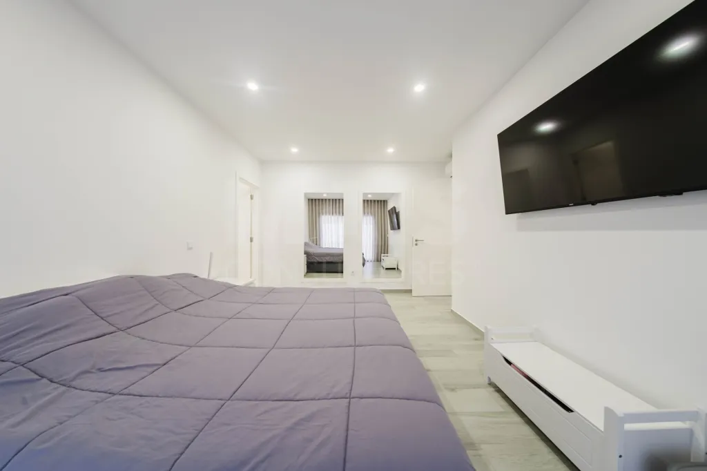 Moradia T3 Térrea Moderna em terreno c/ 2.610m2