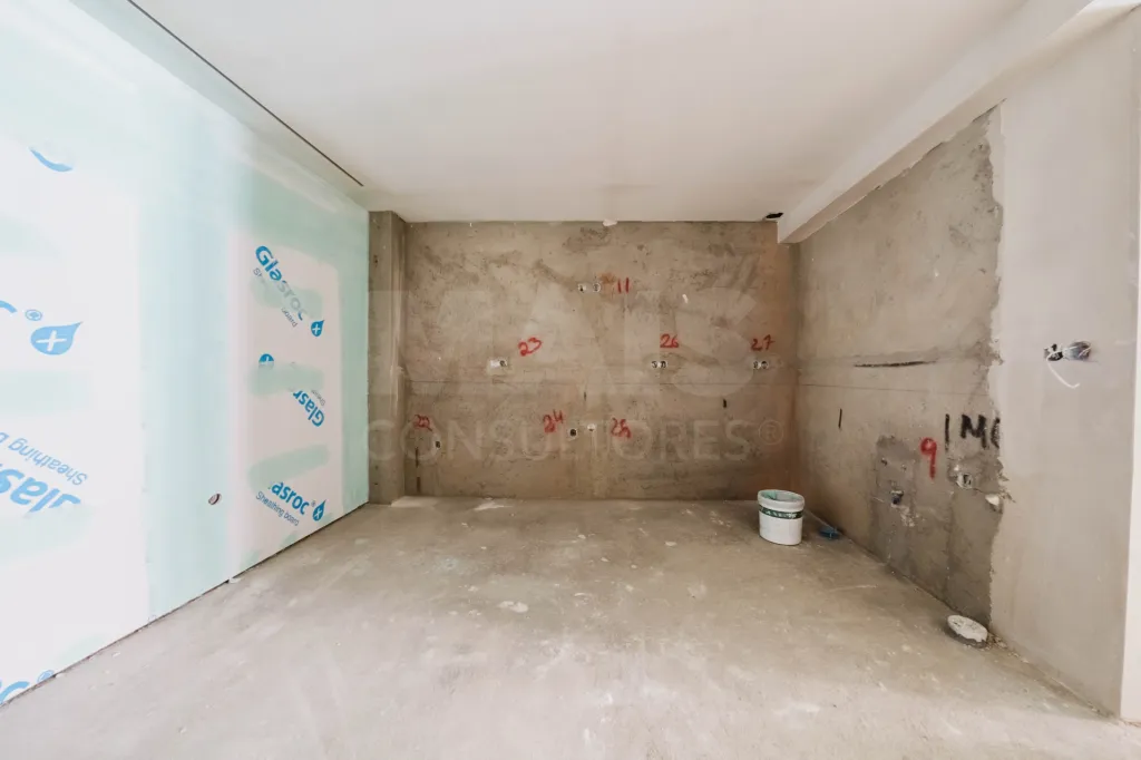 Moradia totalmente remodelada no coração de Peniche!