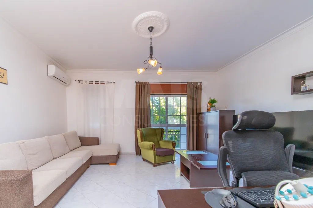 Apartamento T2 em Samora Correia