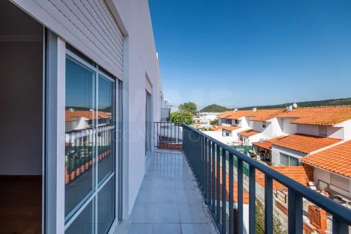 Moradia Geminada em Famalicão – Nazaré