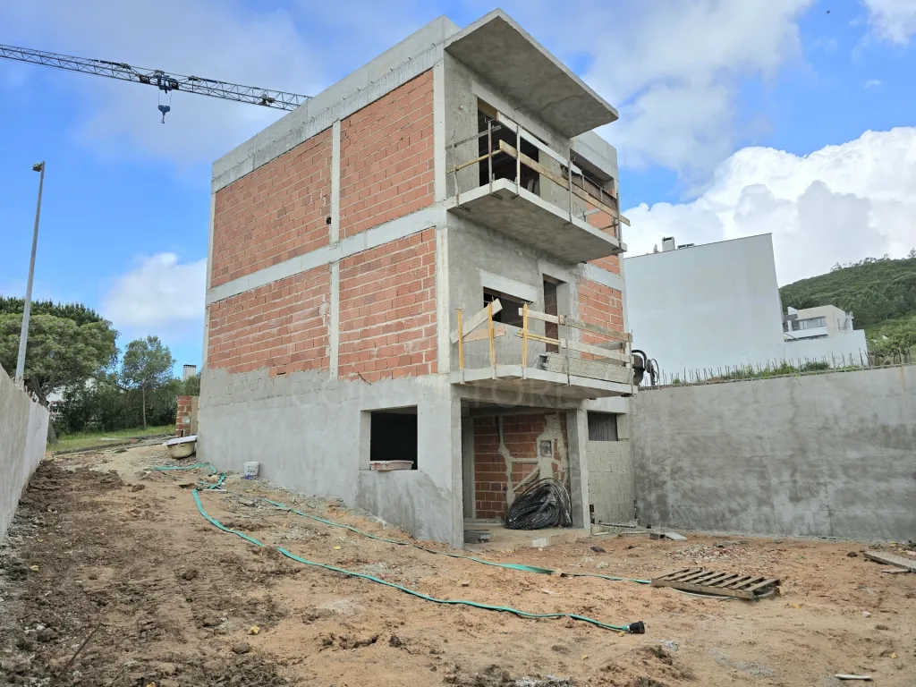 Moradia T2 Contemporânea — Conforto e Tranquilidade em Famalicão