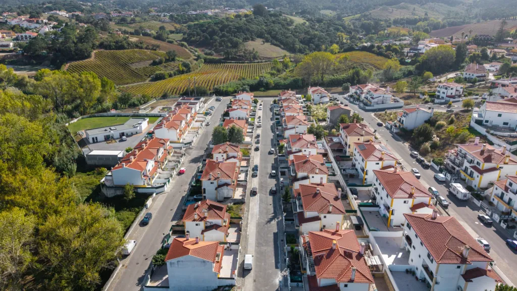 Excelente Moradia T3 com área exterior de lazer e Garagem Ampla