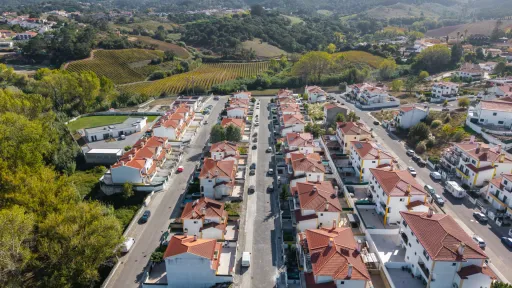 Excelente Moradia T3 com área exterior de lazer e Garagem Ampla