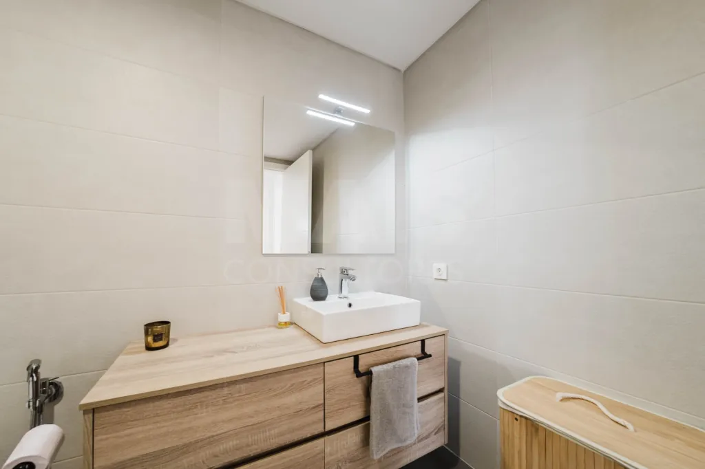 Apartamento T2 |Semi-novo | Varanda | Garagem Box |Atouguia da Baleia, Peniche