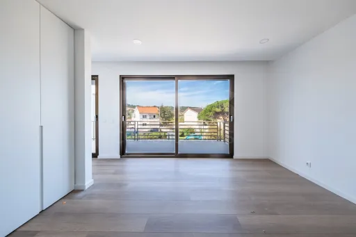 Moradia T3 (3 Suítes) com piscina e jardim - Salir do Porto
