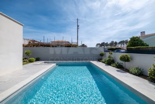 Moradia T3 (3 Suítes) com piscina - Salir do Porto