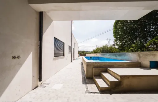 Moradia T3 Nova com Piscina