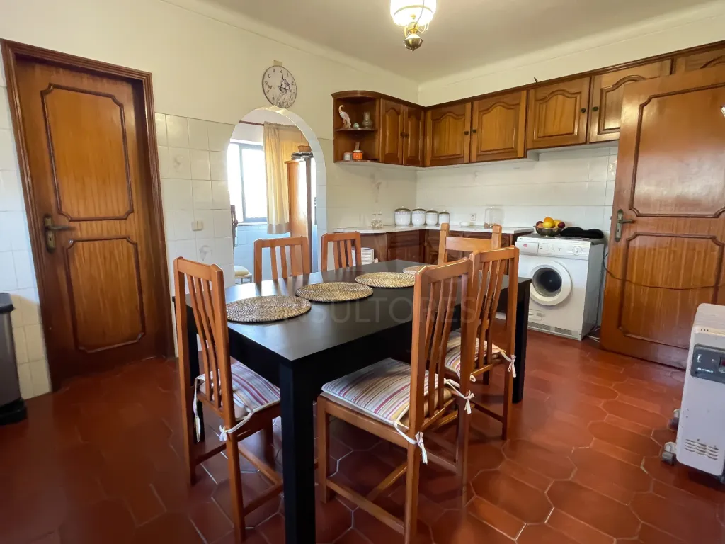 Moradia T4 em Alcabideche, Cascais – Conforto, Sustentabilidade e Espaço