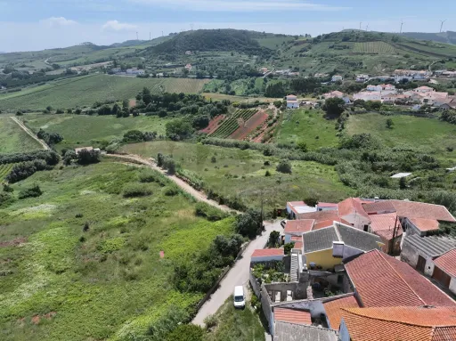 Terreno p/ Construção c/ 2.299m2 & Proj. Aprovado p/ Moradia T3 Térrea!