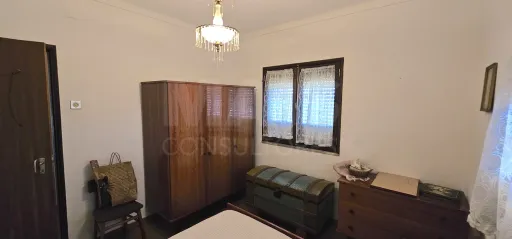 Moradia 2 Pisos centro Peroviseu c/ Terreno 500m2 e Garagem