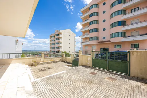 Moradia T5 com vista privilegiada em Alenquer