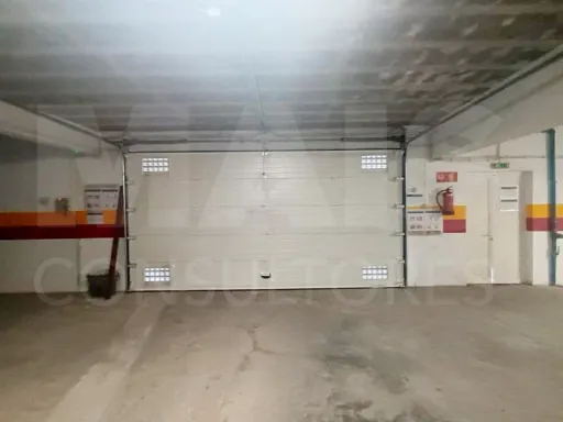 12.30 m² garage in Óbidos