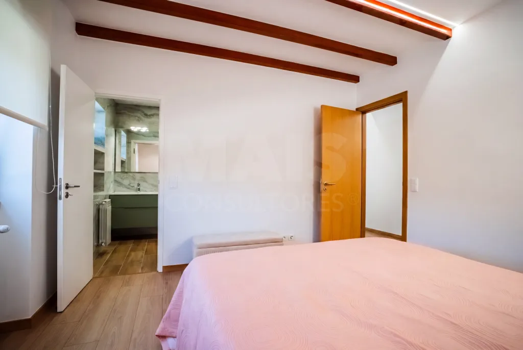 Quinta com mais de 23.000 m², piscina de água salgada e potencial de construção