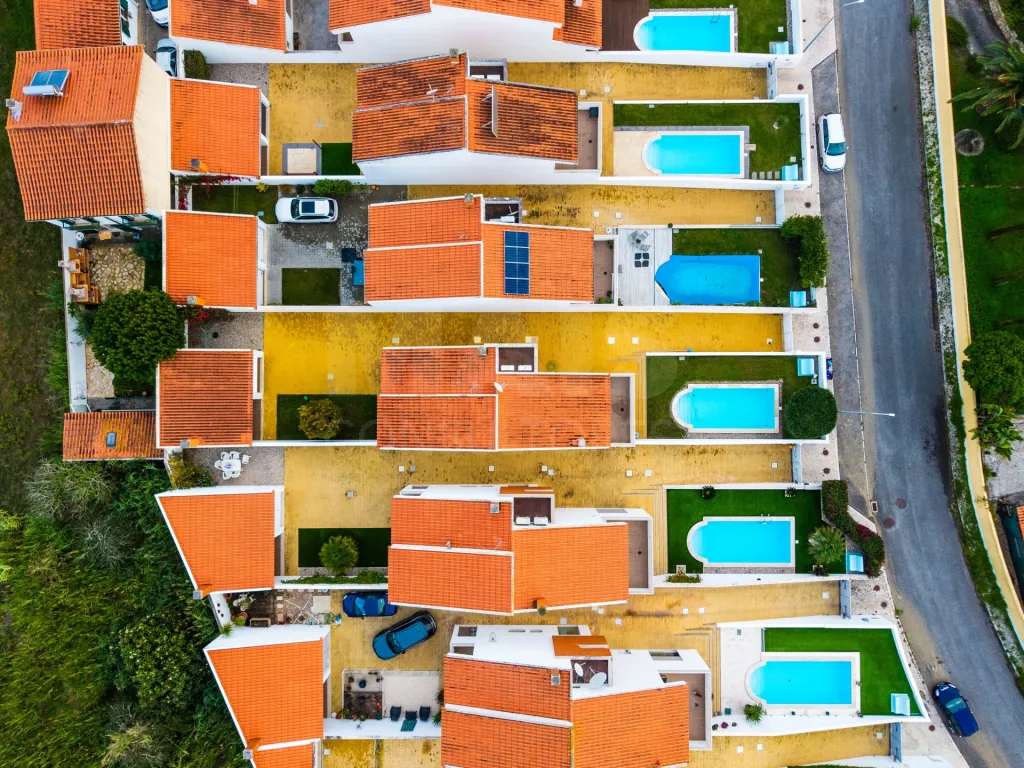 Moradia T4 com piscina, em São Martinho do Porto