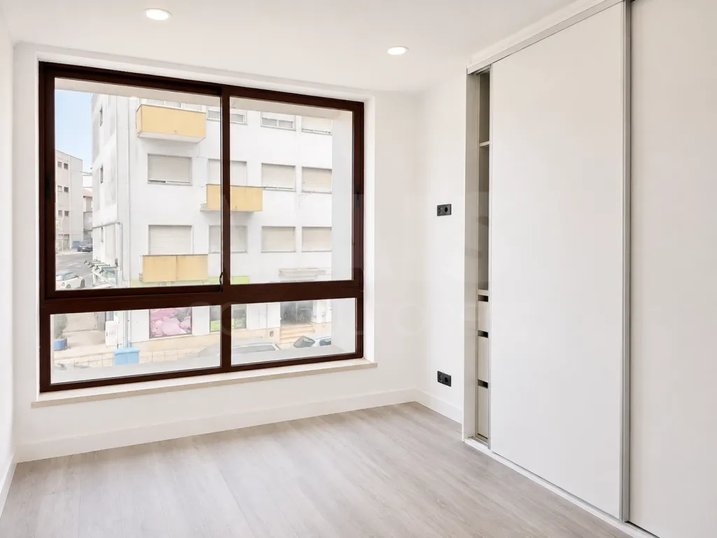 T1 Totalmente Remodelado a Estrear | Cozinha Equipada | Ar Condicionado | Agualva