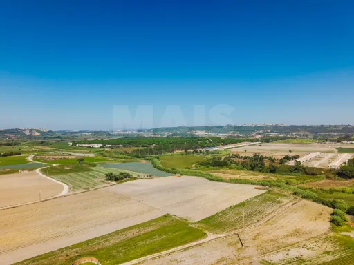 Terreno com viabilidade de construção