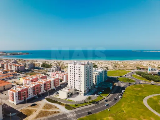 Vista Mar de Sonho | 160 m² 3-Bedroom Apartment with Garage in Peniche