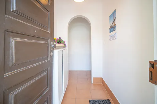 Moradia Bi-familiar | Oportunidade Única na Linha de Cascais