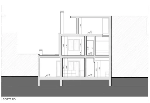 Moradia T3+1 junto praias | Garagem + logradouro privado | Terraço panorâmico sobre o mar