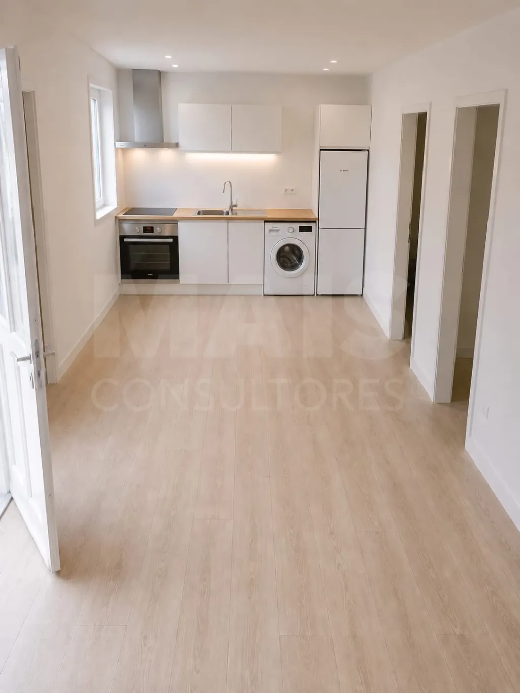 Moradia T2 + 1 Remodelada no centro de Alhandra.