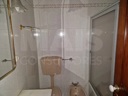 Apartamento de 3 assoalhadas junto ao Metro da Pontinha