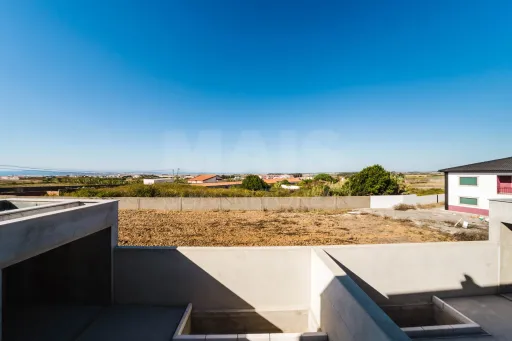 Moradia T3+1, Garagem, Espaço Exterior e Varanda Panorâmica e uma vista