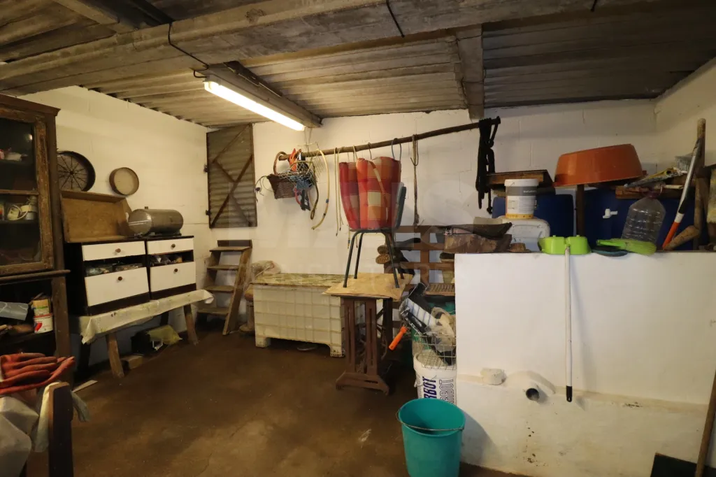 Moradia Térrea T2+1 com Garagem, sótão e terreno com 500 m2 em Vale Mansos, Coruche