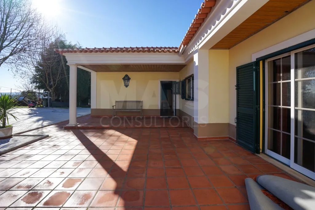 Quinta com moradia térrea em Torres Vedras